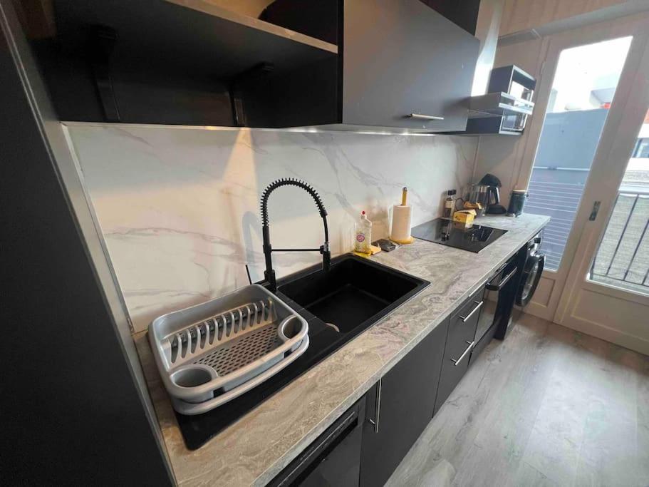 Superbe Appart+Parking Pau- Place Verdun Екстер'єр фото